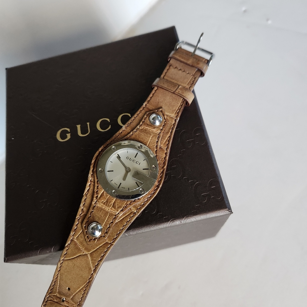 GUCCI Bandeau Watch 104 Alligator Band